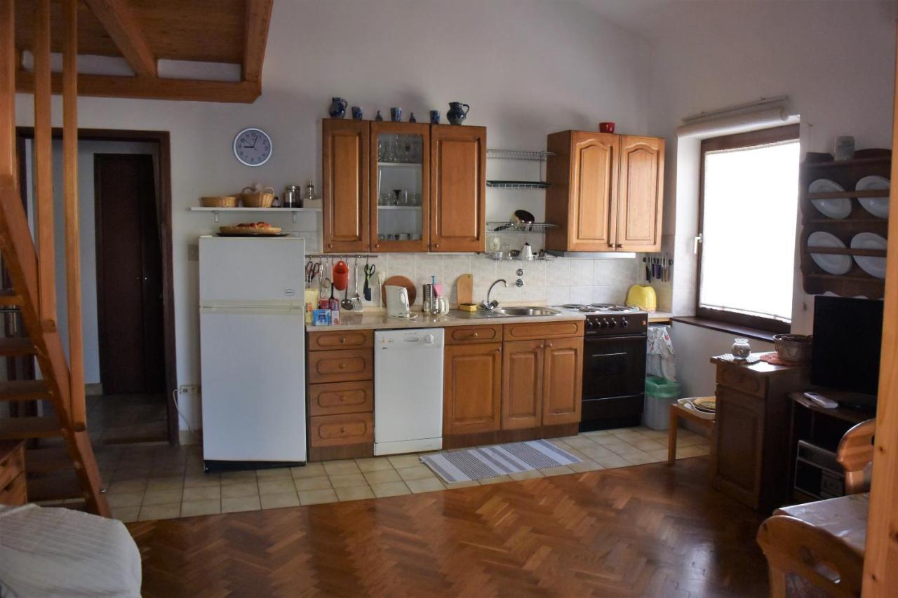 70 Sq M Apartment At Saint Martin'S Harbour Mali Lošinj Quarto foto
